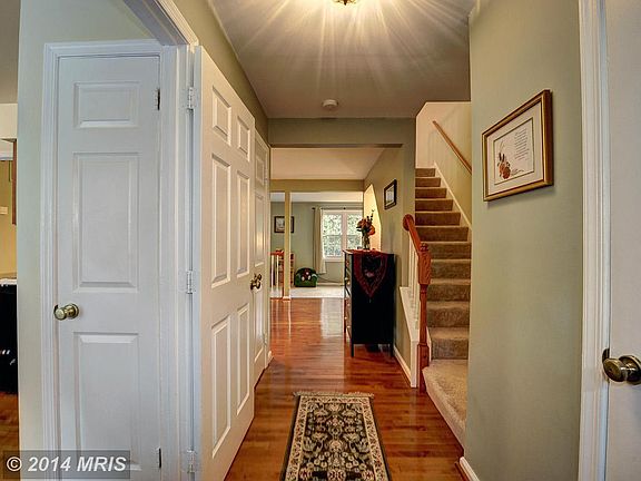 3rd image of 3176 Borge St