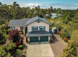 4930 Oceana Dr, Florence, OR