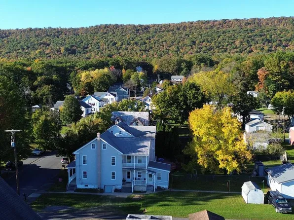 107 N Keystone St, Muir, PA 17957