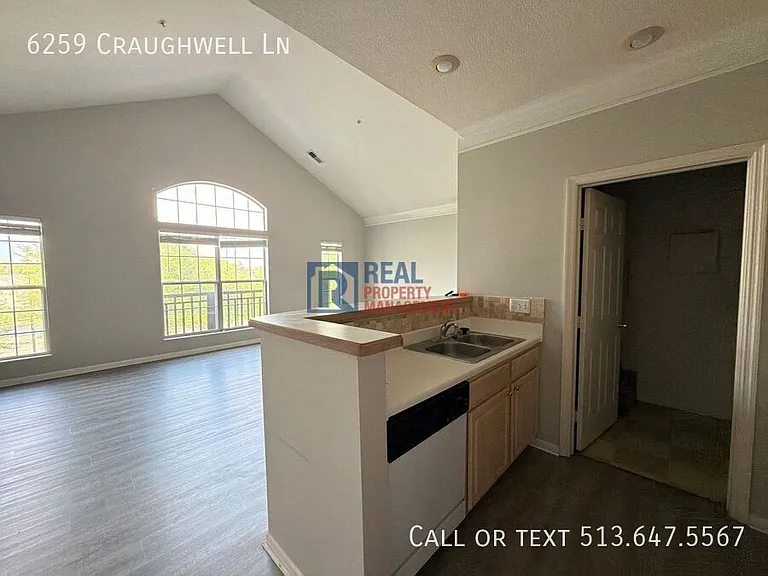 6259 Craughwell Ln — Photo 10