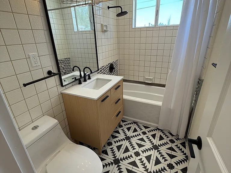7455 Bannock Trl — Photo 12