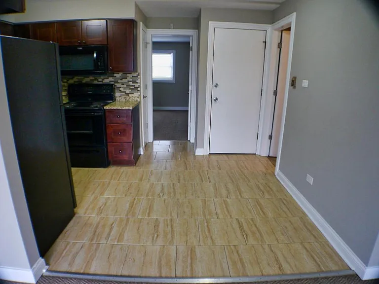11937 S Hamlin Ave #3C — Photo 5