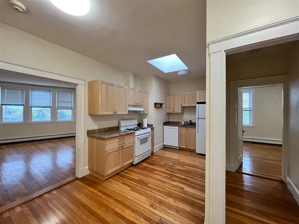 206 Massachusetts Ave, Arlington, MA
