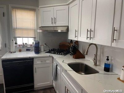 95 Floral Boulevard, Floral Park, NY, 11001