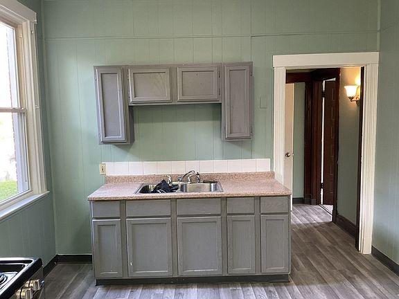 5th image of 1825 Clarion Ave #1