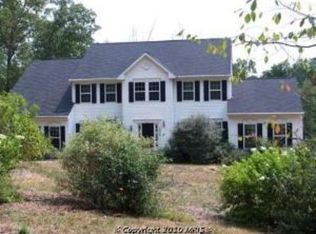 272 Mesquite Ln, Hedgesville, WV 25427