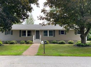 16 Saran Ave #16, Bedford, MA 01730