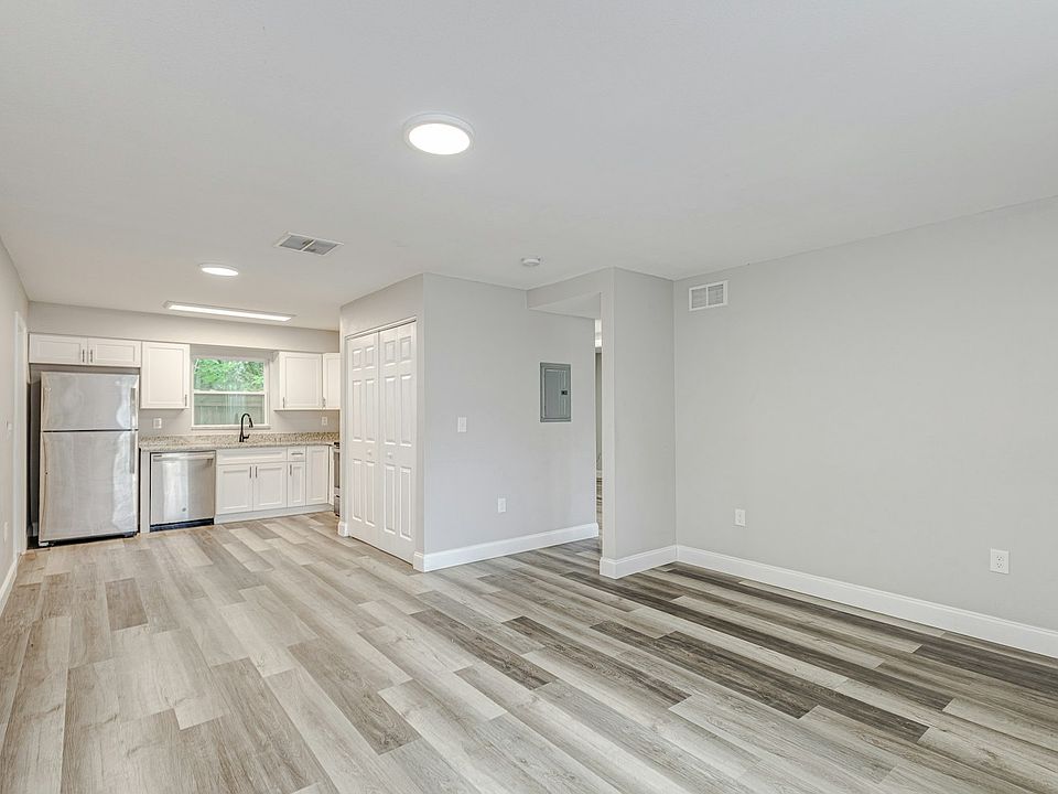 1st image of 8725 N 50th St #B