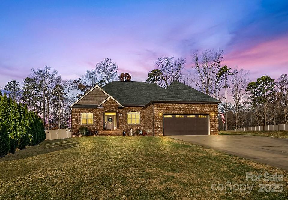 1st image of 1490 Kensington Park Ct