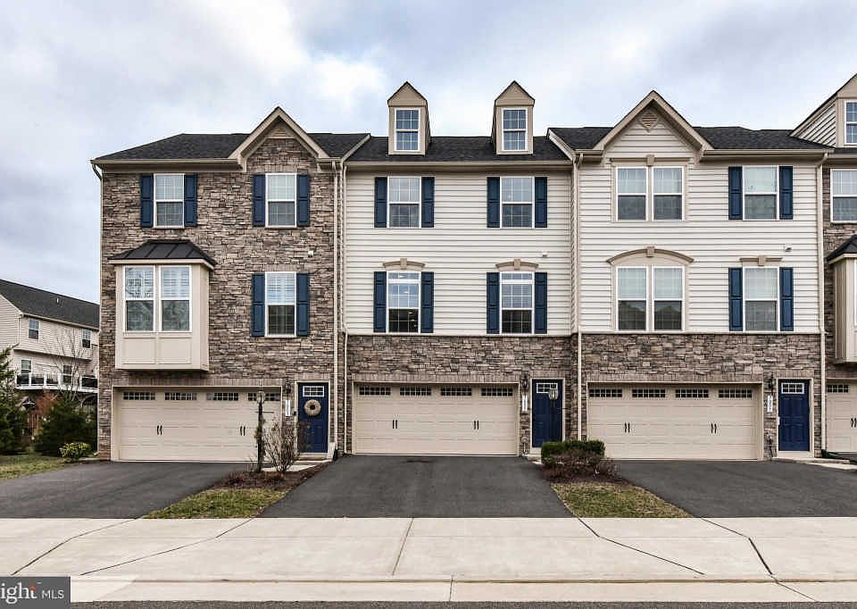 1st image of 7005 Darbey Knoll Dr