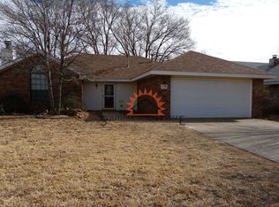 1725 Windsor Way, Clovis, NM 88101