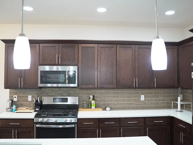 22300 SE 43rd Pl — Photo 8