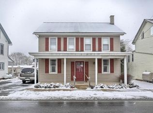 18 Stevens Rd, Stevens, PA 17578