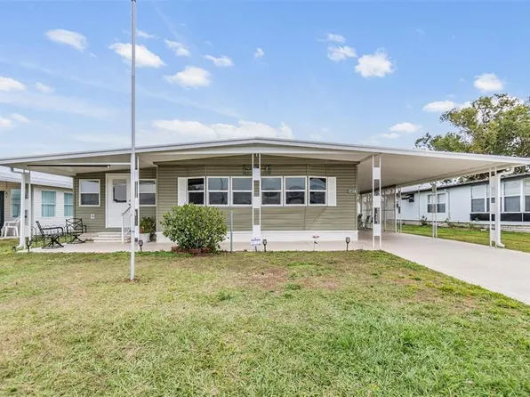 5322 Comanche St, Zephyrhills, FL 33542