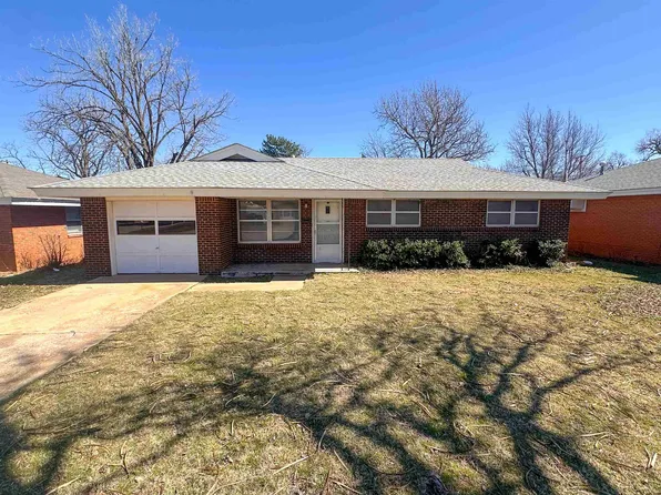 1620 21st St, Woodward, OK 73801