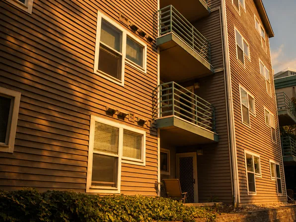 Oswego Apartments - Located on the east banks of Green Lake