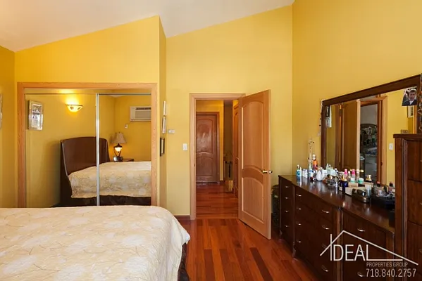 Sold by Ideal Properties Group | media 9