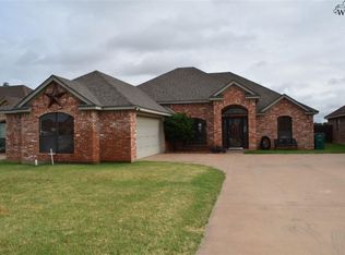 600 E Texas Ave, Iowa Park, TX 76367