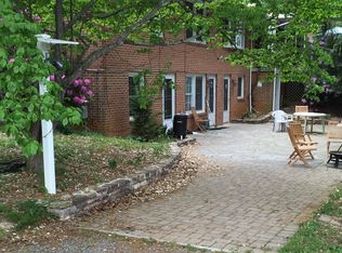 1303 Glade Rd #B, Blacksburg, VA 24060