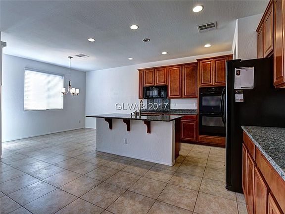 5th image of 7375 Rainford St