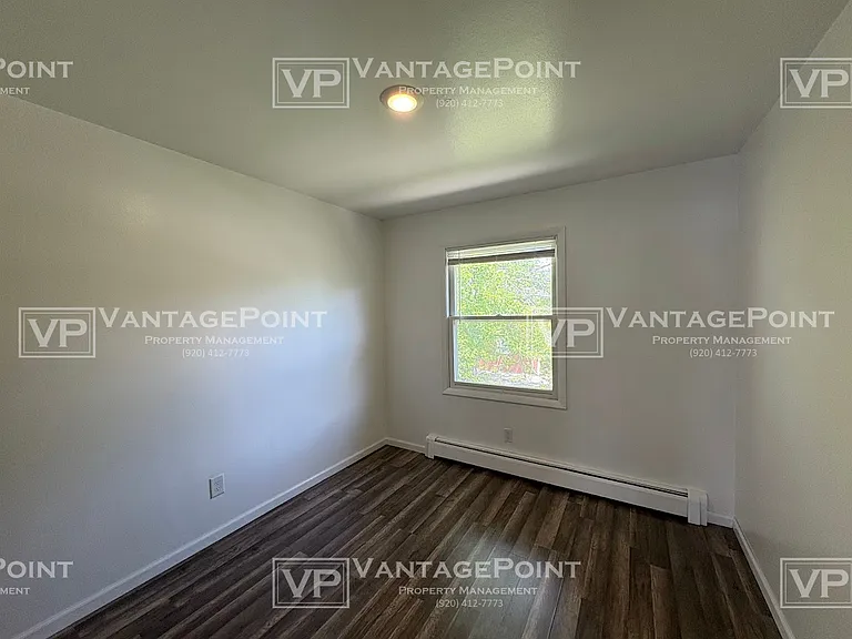 1234 S Erie St #4 — Photo 9