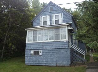 1113 E 7th Ave, Houghton, MI 49931