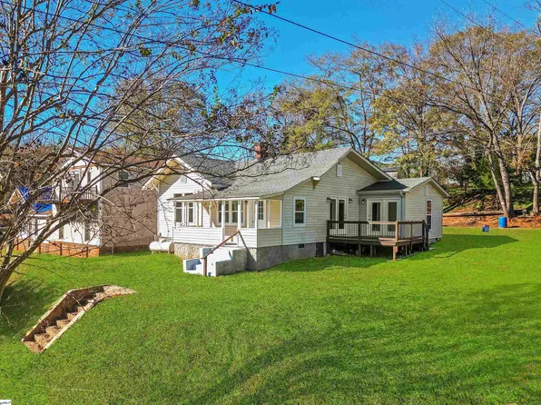 119 Larch Cir, Spartanburg, SC 29303