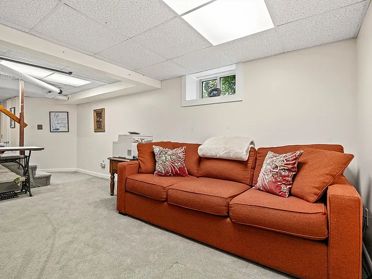 13 Sapphire Rd — Photo 31