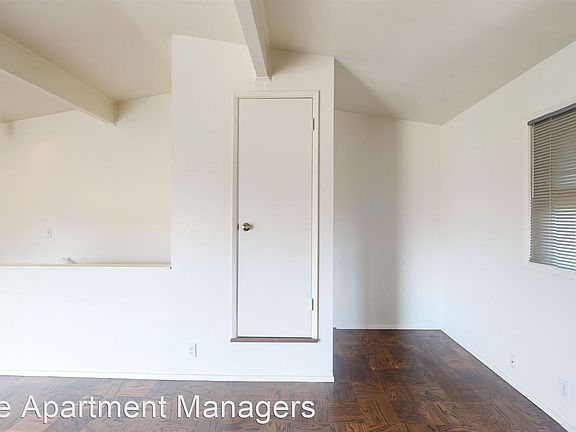 4th image of 3232 E Madison St #8739297
