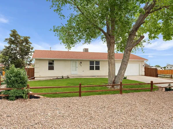 606 E Inca Dr, Pueblo West, CO 81007