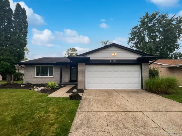 23840 Edinburgh St, Southfield, MI 48033