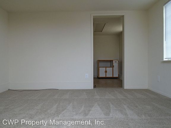 3rd image of 21595 Western Blvd APT B