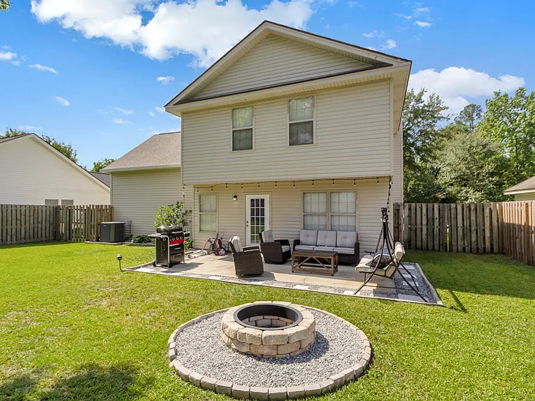 231 Parkview Ct — Photo 13