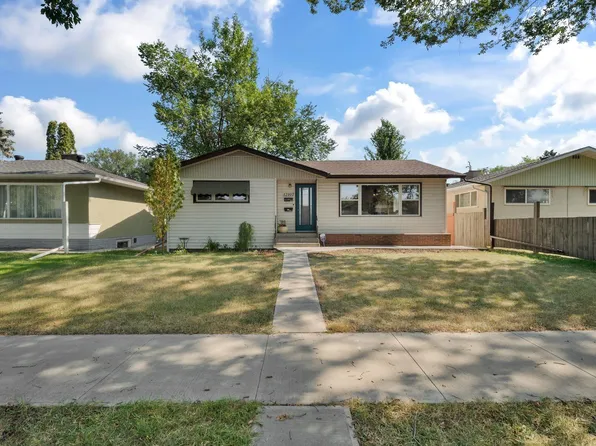 12107 53rd St NW, Edmonton, AB T5W 3L8