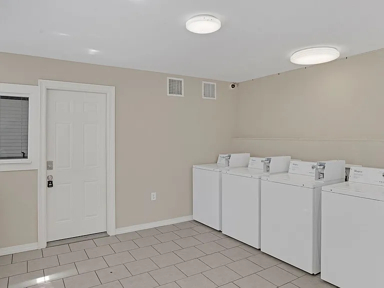 503 Church St — Photo 9