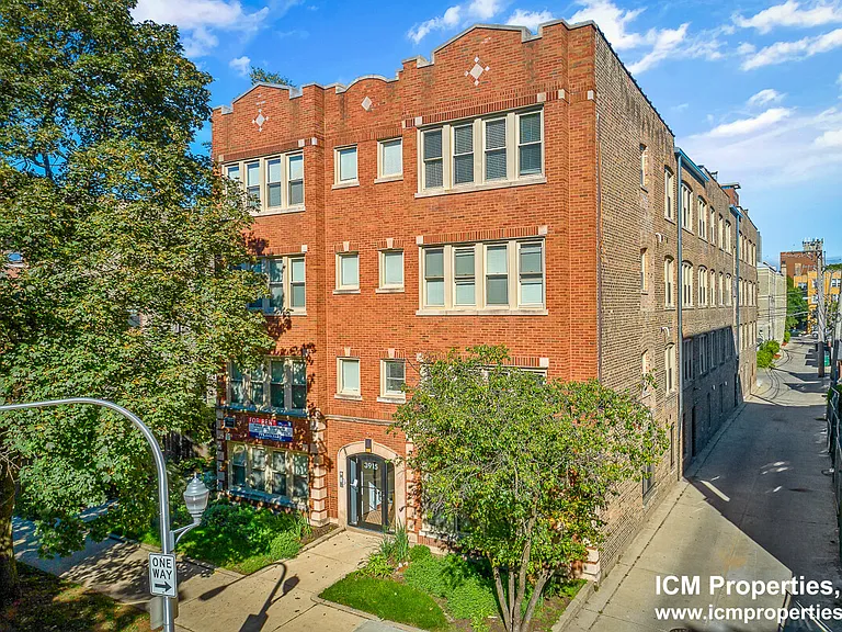 3912 N Janssen Ave #1 — Photo 5