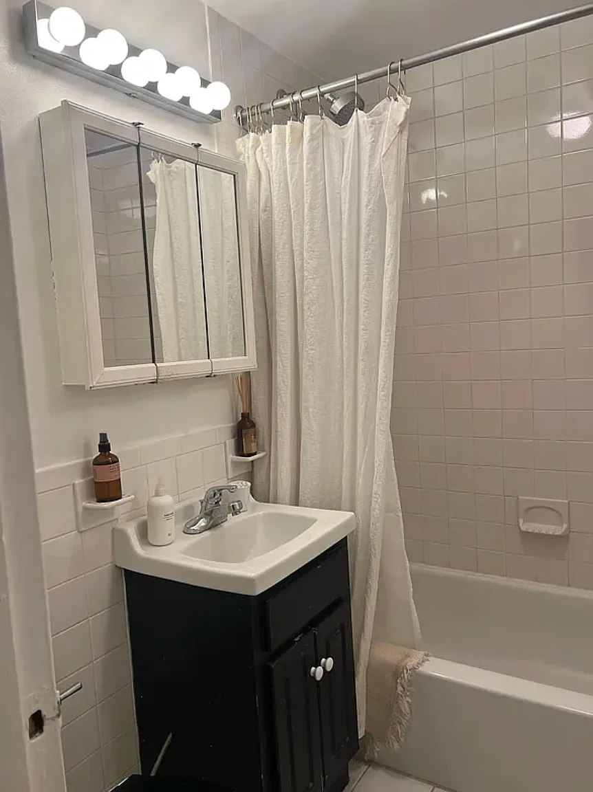 312 West 23rd Street — Photo 4