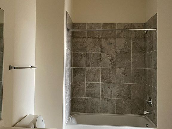5th image of 1464 S Michigan Ave APT 2108