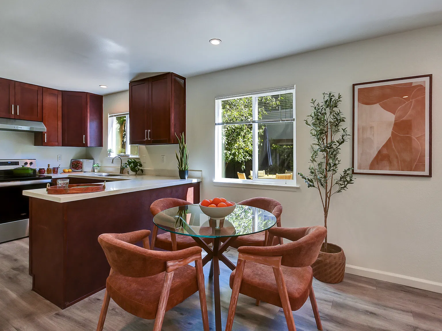 1 bed, 700 sqft, $2,695 — Photo 3