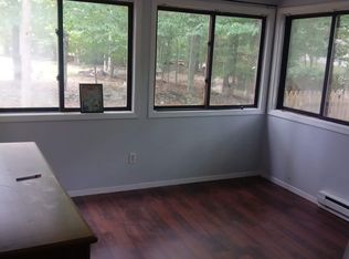 7485 Cottage Ln, Tobyhanna, PA