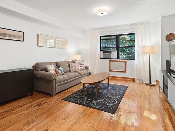 2nd image of 209 Lexington Ave #2