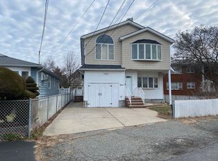501 Oak Ave, Staten Island, NY 10306