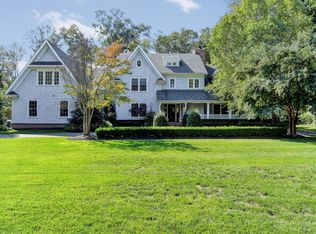 16 Club Way, Rumson, NJ 07760