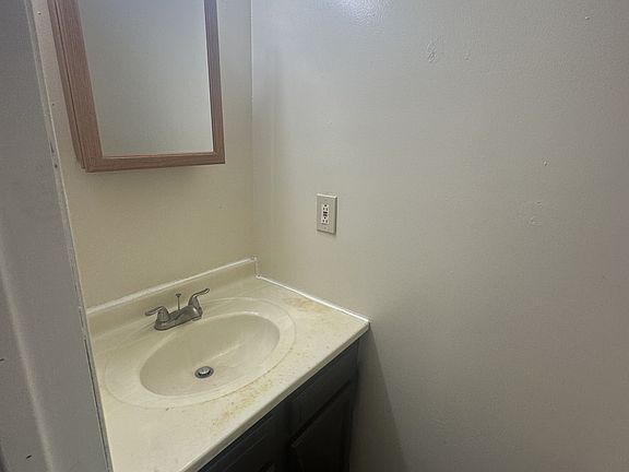 5th image of 1245 E 86th St #17891577