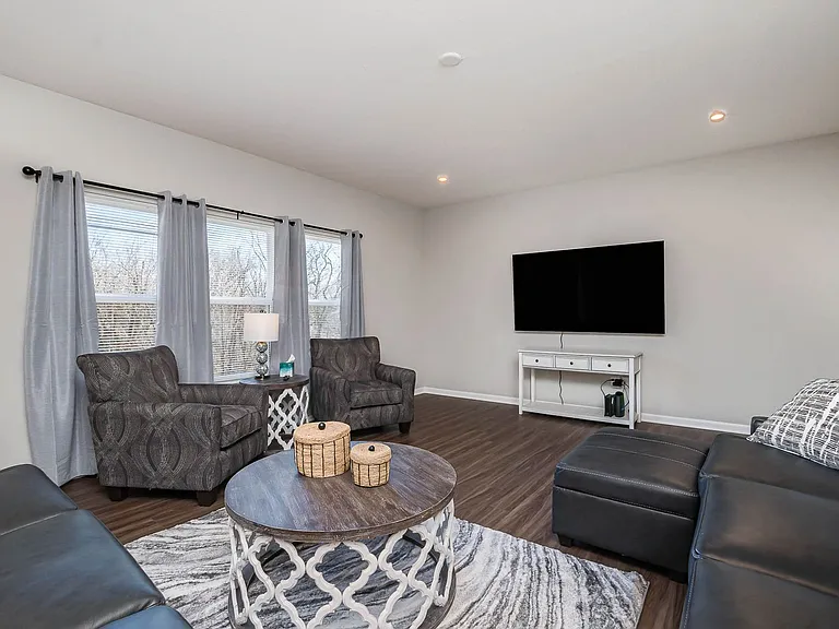 5738 Azra Ct — Photo 7