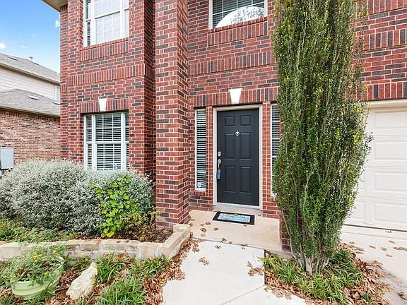 3rd image of 217 Tulip Trail Bnd