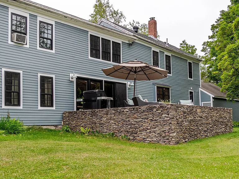 43 Bedford Rd — Photo 4