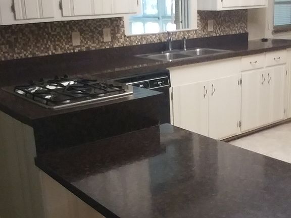 4th image of 1229 Lakeview Dr