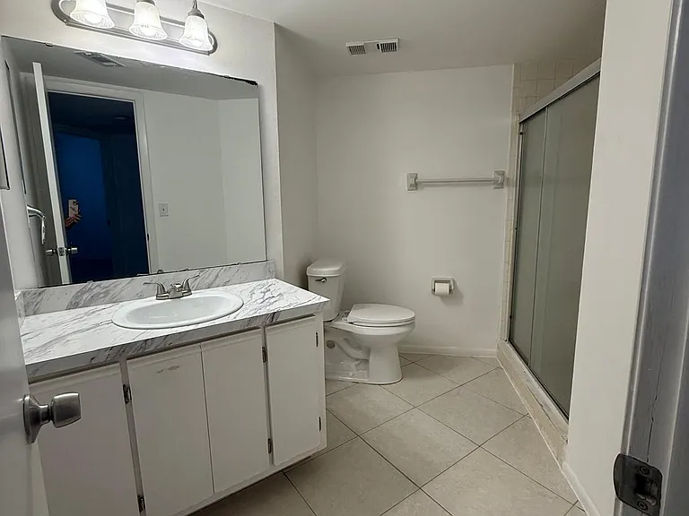 1548 SE Royal Green Cir #M-103 — Photo 5