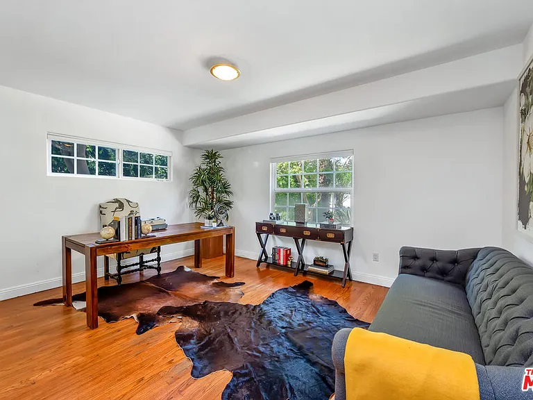 13230 Hesby St — Photo 20
